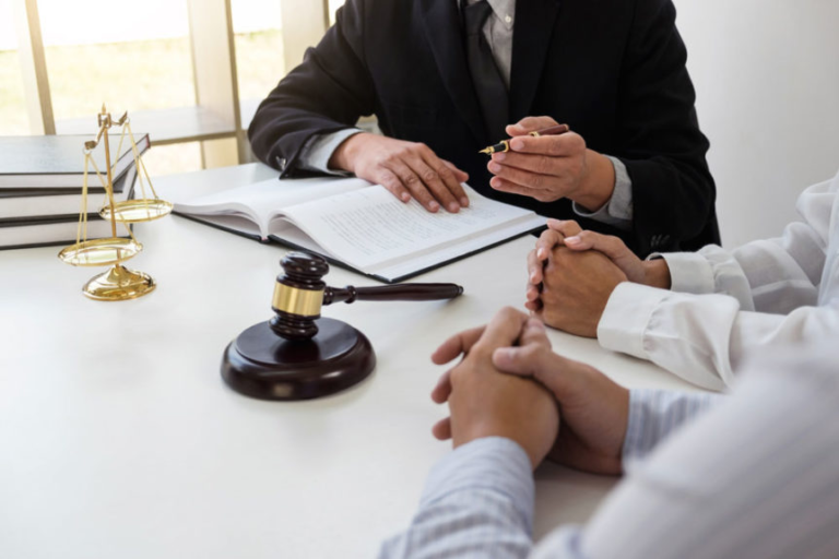 Why You Need an Estate Administration Lawyer: Key Benefits and Services